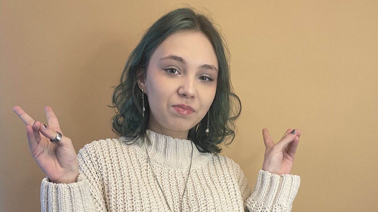 Free Naked AleciaSnow