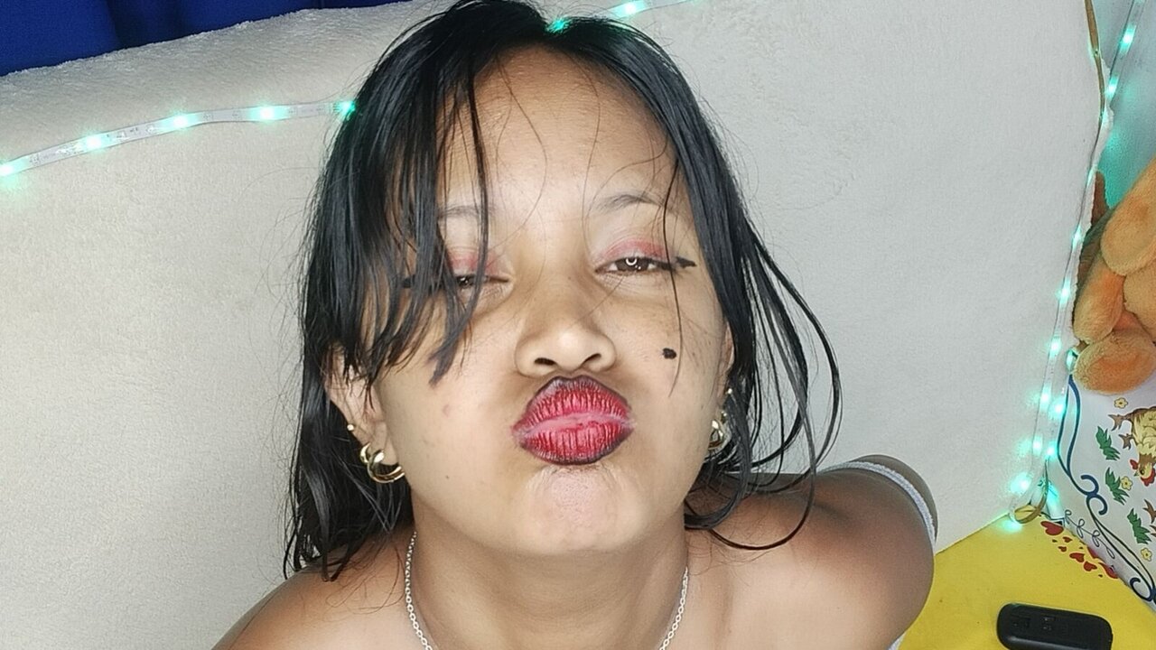Free Naked LuciaClarcksonne